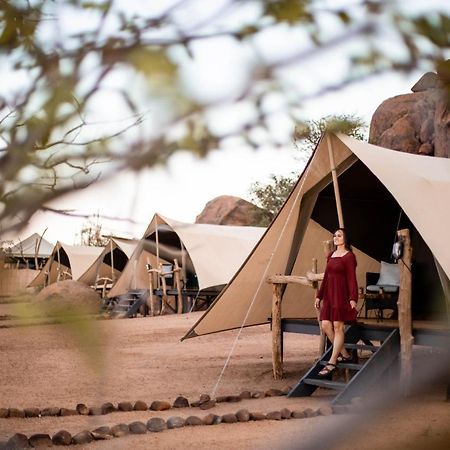 Khorixas Twyfelfontein Adventure Campヴィラ エクステリア 写真