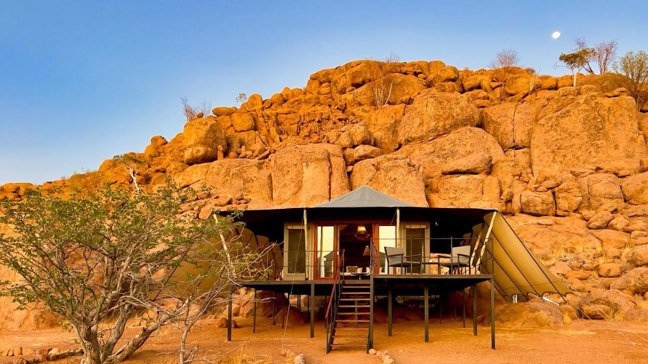 Khorixas Twyfelfontein Adventure Campヴィラ エクステリア 写真