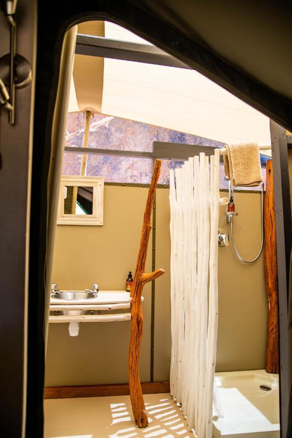 Khorixas Twyfelfontein Adventure Campヴィラ エクステリア 写真