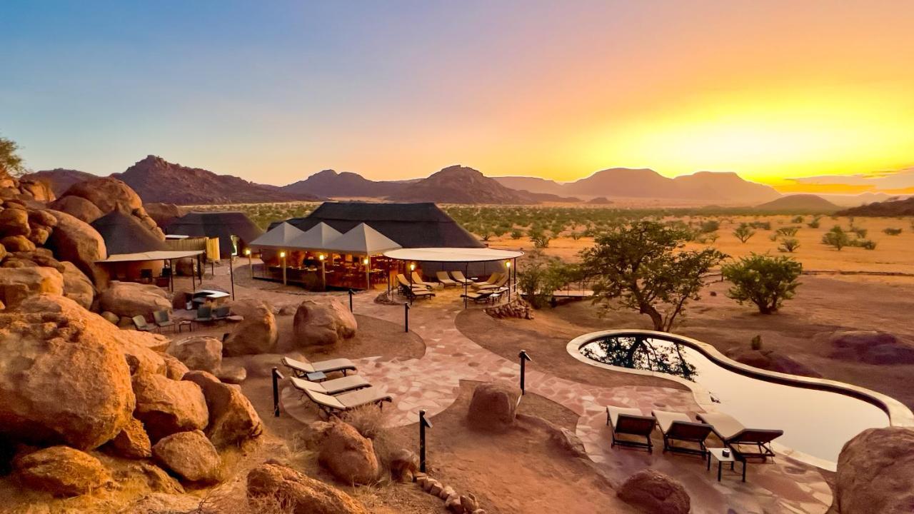 Khorixas Twyfelfontein Adventure Campヴィラ エクステリア 写真